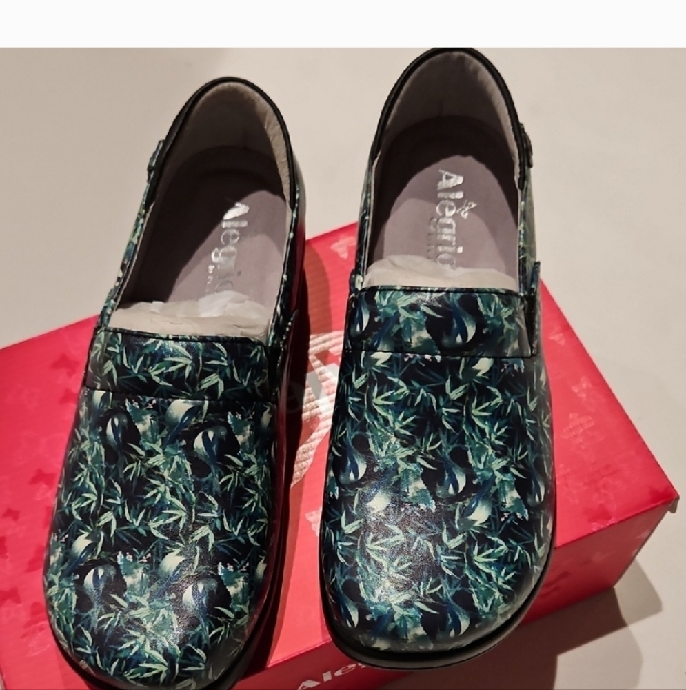 NEW IN BOX ALEGRIA  Keli WOMEN GREEN SIZE 38